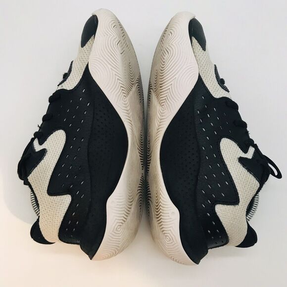 Under Armour UA Jet '23 GS White Black Gold Youth 3 Basketball Shoes 3026636-100 - Picture 7 of 10